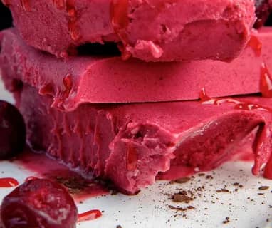 تصویر 2 از بستنی خشک آلبالو ملس و ویژه